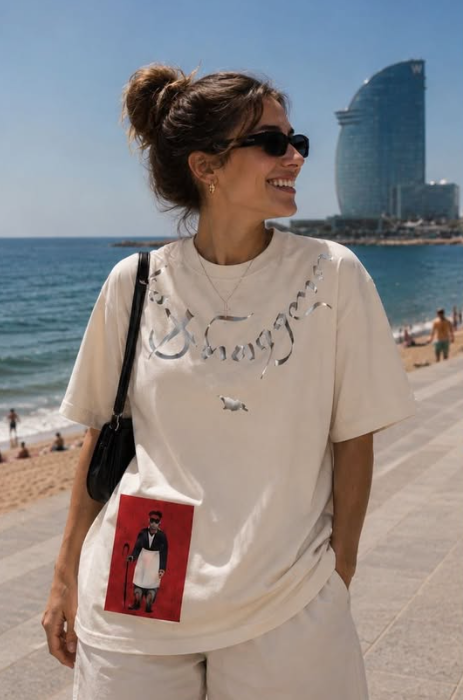 Camiseta editorial con corazón en Passeig de Gracia